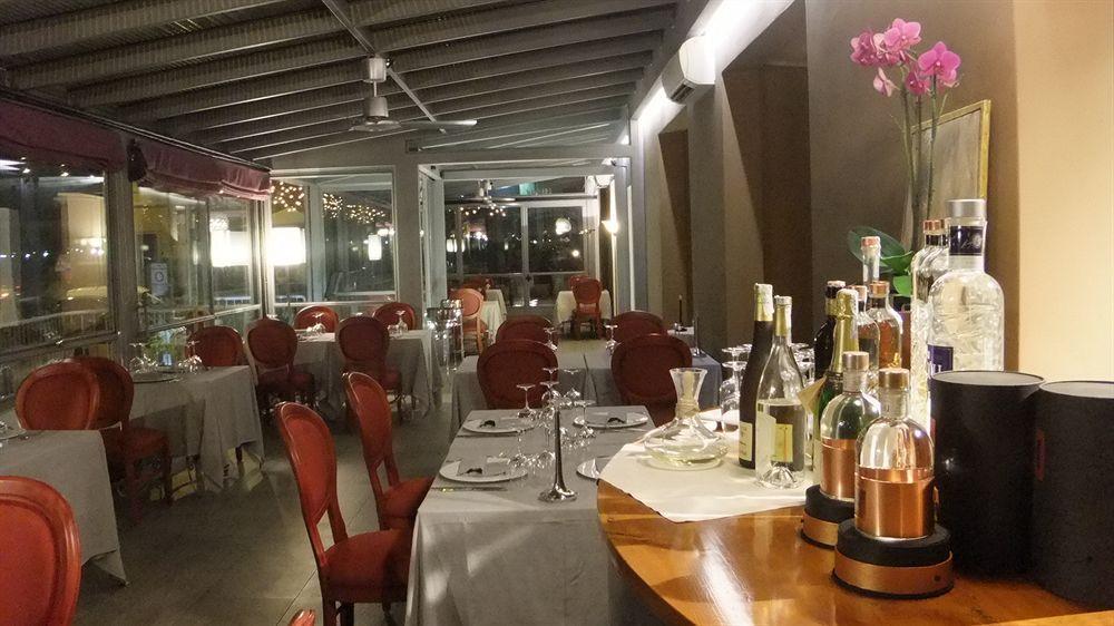 Albergo Del Sole Porto Valtravaglia Ngoại thất bức ảnh
