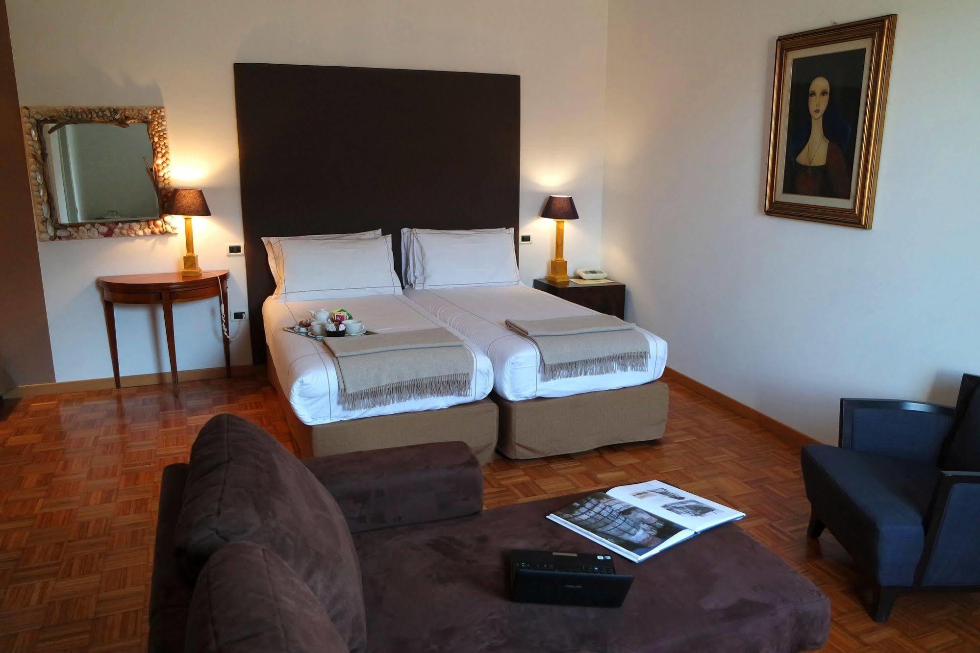 Albergo Del Sole Porto Valtravaglia Ngoại thất bức ảnh